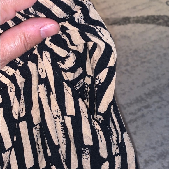 Stylish women’s Patterned Pants - Picture 6 of 7